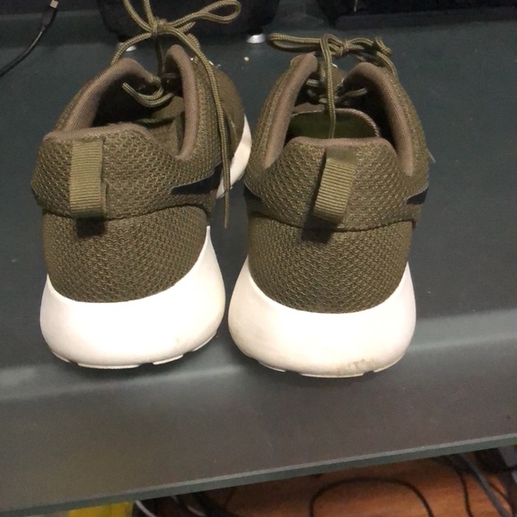 Nike Roshe Run - Picture 3 of 5